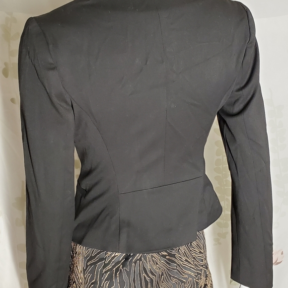 Express suit, used in perfect condition. Size 4 - Picture 7 of 12